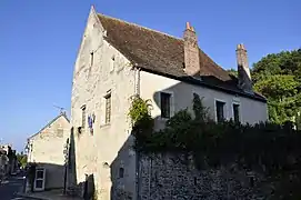 Le prieuré Saint-Genest (presbytère, puis mairie).