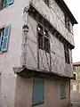 Maison à encorbellement.