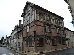 Maison à pans de bois du XVIe siècle.