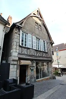 La maison dite de Sainte-Anne.