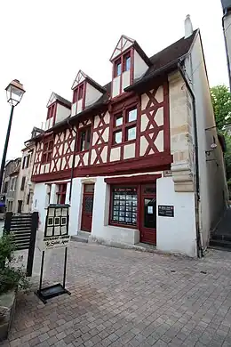 La maison dit Ostel de Fourest.