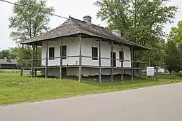 Maison Bequette-Ribault, 1789, après restauration. Exemple de la technique « poteau en terre ».