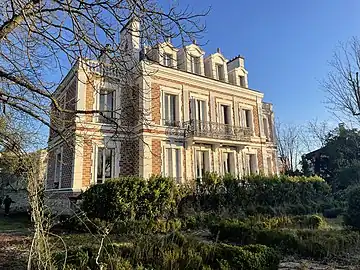 Ermitage de Bellechasse, grand parc du château, Saint-Maur-des-Fossés.