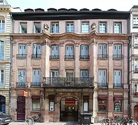 Façade de l'Hôtel Ferrier.