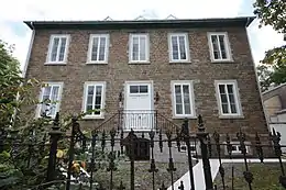 La maison de Sewell est située au 87, rue Saint-Louis.