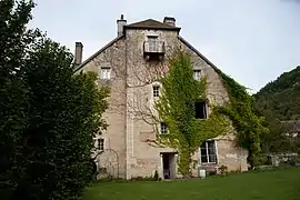 Maison La Forteresse.