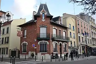 Maison au no 8.