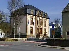 La maison communale.