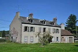 La maison des ingénieurs, abandonnée.