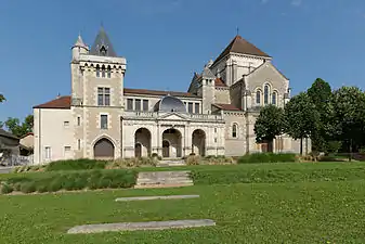 Basilique et maison natale de Saint Bernard.