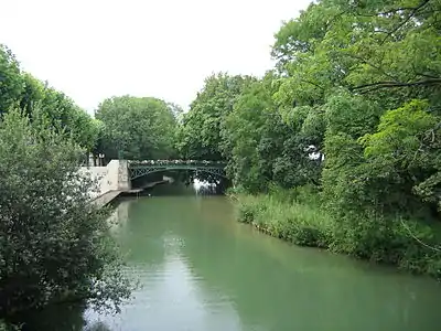 La Marne et l'île de Charentonneau (à droite).