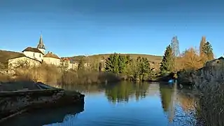 La retenue du martinet sur la Romaine à Maizières.