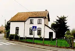 Maison de garde-barrière datant de 1866.