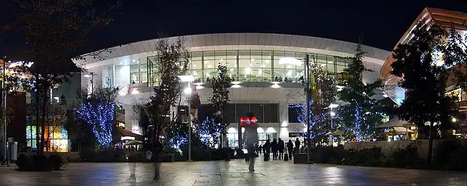 Centre commercial Mall Plaza ouest.