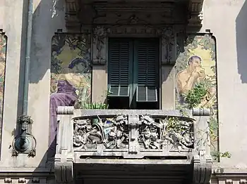 Casa Galimberti, figures sur la façade sur via Malpighi