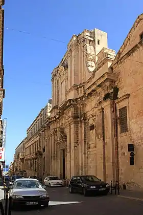 L'église jésuite, gravement endommagée par l'explosion.