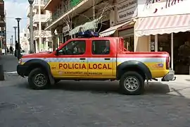 Un pick-up de la police (Nissan Navara) sur l'île de Majorque