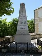 Le monument aux morts.