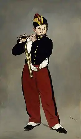Joueur de fifre militaire, debout, pantalons bouffants, en bleu, blanc et rouge. Fond neutre sans dessin