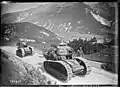 Chars FT du 504e RCC en manœuvre à Aussois en Haute-Maurienne le 1er septembre 1930 (noter l'insigne du régiment peint sur la tourelle).