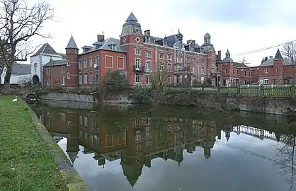 Ferme et manoir de Là-Bas