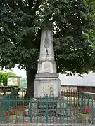 Le monument aux morts.