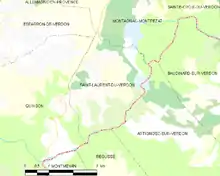  Carte élémentaire montrant les limites de la commune, les communes voisines, les zones de végétation et les routes