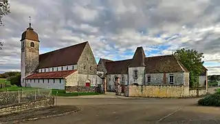 Le prieuré restauré.