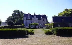 Manoir de la Brideraie à Marcé depuis le jardin.