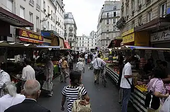 Marché rue d'Aligre en 2008.