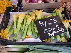 Fleurs de courgette du marché de Nice