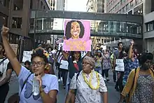 Marche en l'honneur de Sandra Bland et pour protester contre les décès de femmes noires en garde à vue - Minneapolis.