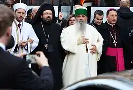 Représentants albanais des communautés sunnite, orthodoxe, bektachi et catholique (Mgr Lucjan Avgustini)