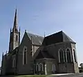 L'église paroissiale Saint-Pierre-et-Saint-Paul : vue extérieure d'ensemble.