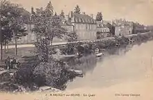 Marcilly-sur-Seine les quais Léon Broquet au chevalet ca 1900
