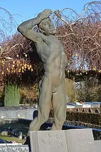 Monument au cimetière de Marcinelle, œuvre de Pierre de Soete, inauguré par le roi Baudouin le 12 octobre 1957.