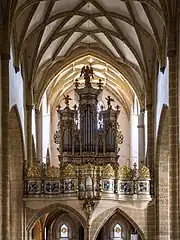 La tribune et l'orgue.