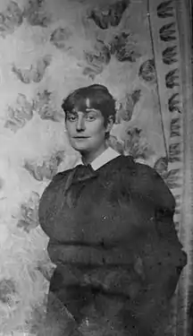 Portrait de Marie Duhem vers 1910, photographie anonyme.