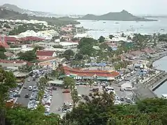 La place du marché vue du Fort Louis