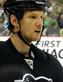 Mark Eaton avec les Penguins de Pittsburgh