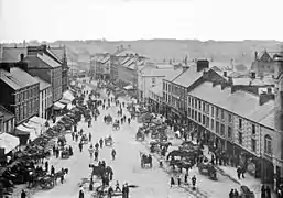 High Street, un jour de marché vers 1900