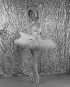 Alicia Markova en costume de La Mort du cygne, 1948