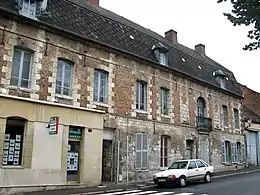 Relais de Poste, monument historique.