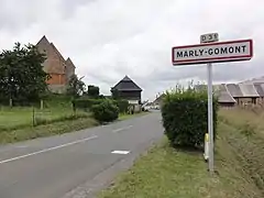 Entrée de Marly-Gomont.