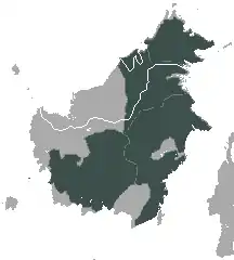 Carte de Bornéo avec une grande zone verte en travers de l'ile