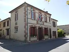 La mairie.