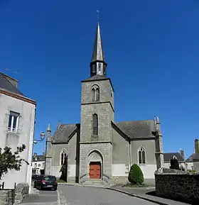 Façade occidentale de l'église Saint-Georges.