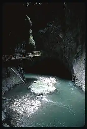 Vue du fond des gorges.