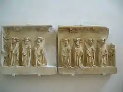 Bas-reliefs.