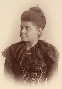 Portrait photographique d'Ida B. Wells, journaliste et militante anti-lynchage, réalisé vers 1893.